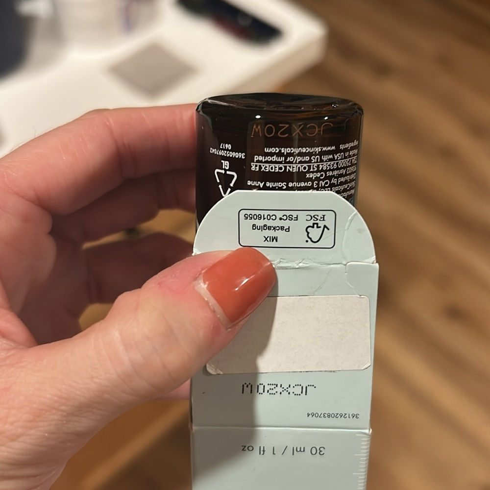 SkinCeuticals Resveratrol B E - Picture 4 of 4